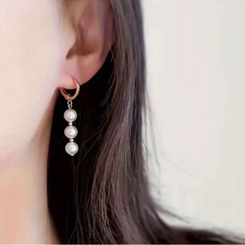 Anthropologie Stacked Pearl Earrings